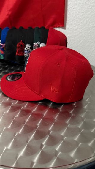 Gorra New Era 1999 World Series Roja