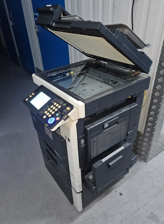 Fotocopiadora Konica Minolta bizhub 222
