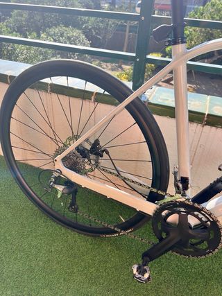 Bicicleta Orbea Avant Blanca