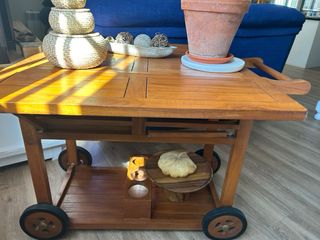 Camarera de madera maciza, se hace como mesa