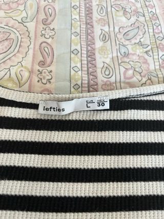 Camiseta Loft Rayas Cuello Pico Manga Corta Talla 