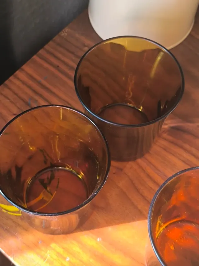 Juego 4 Tazas Vidrio Ámbar Vintage años  70 80