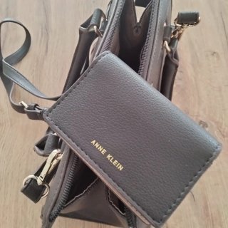 Bolso de mano  Anne Klein