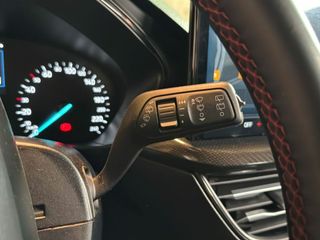 Ford Focus 1.0 Ecoboost MHEV 92kW ST-Line Auto