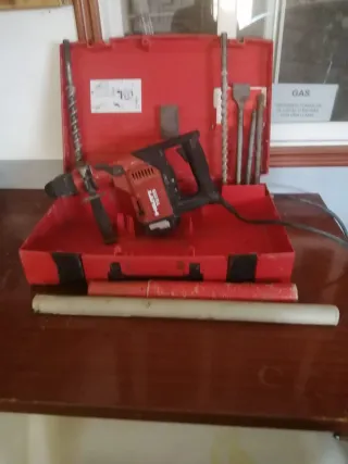Taladro Hilti TE 1500-AVR con maletín
