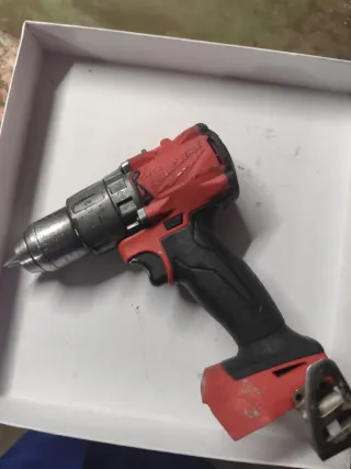 Taladro Milwaukee M18 FUEL