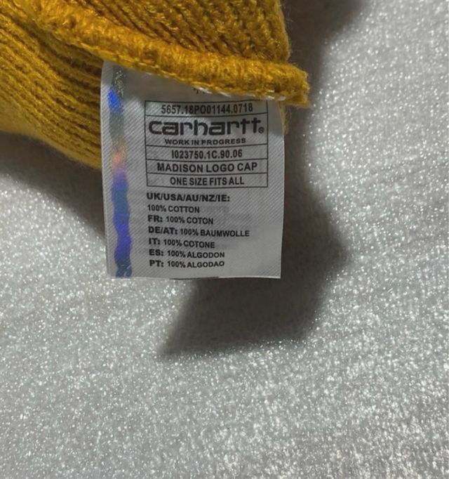 Gorro Carhartt mostaza algodon  con Puntos multico