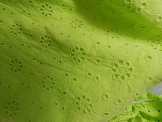 Vestido niña verde con volantes