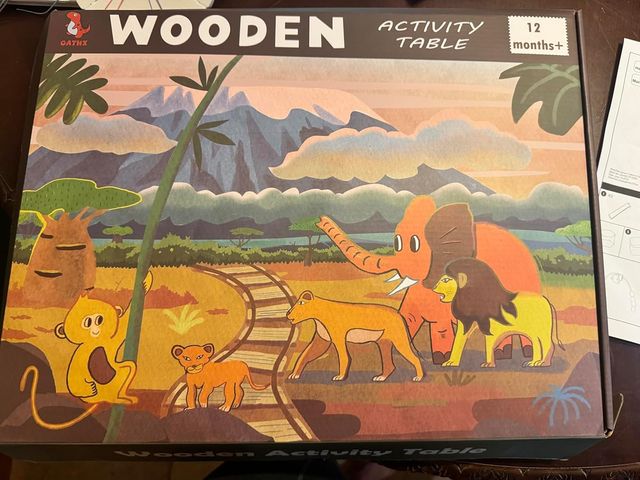 Mesa de Actividades con Tren Centro Montessori