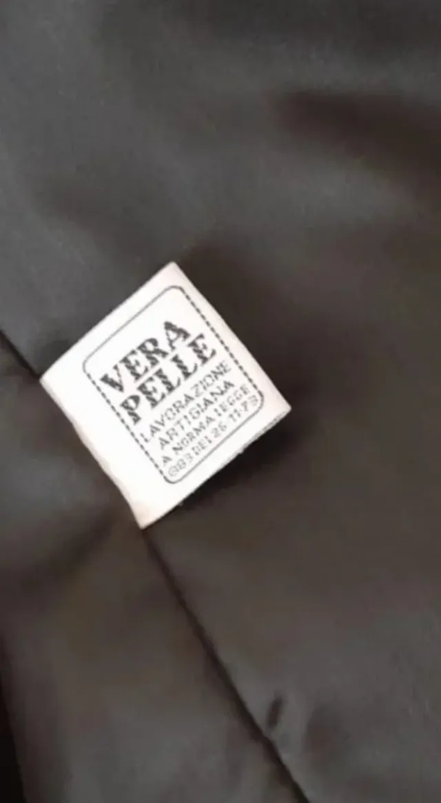 Giacca in pelle nera