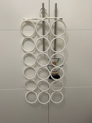 Percha organizadora de tela para pañuelos