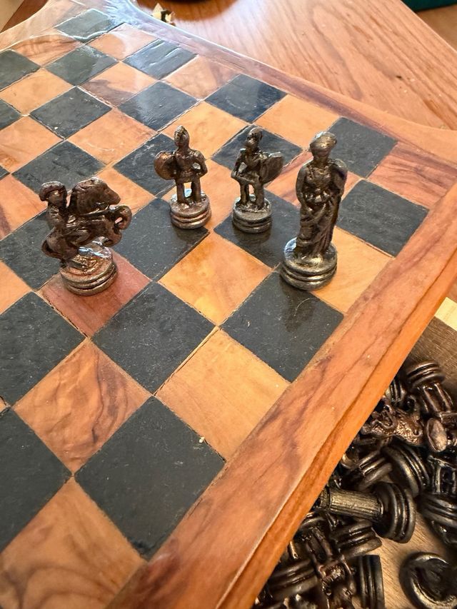 Ajedrez de madera de olivo