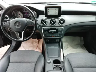 Mercedes-Benz GLA 2015 automático.