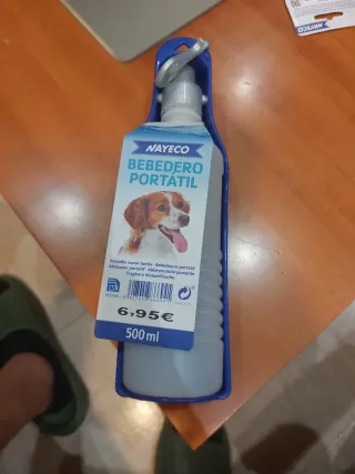 Bebedero portátil para perros NAYECO 500ml