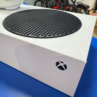 Xbox One S Blanca