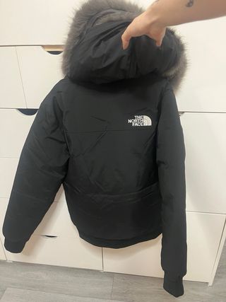 Chaqueta The North Face Negra con Capucha