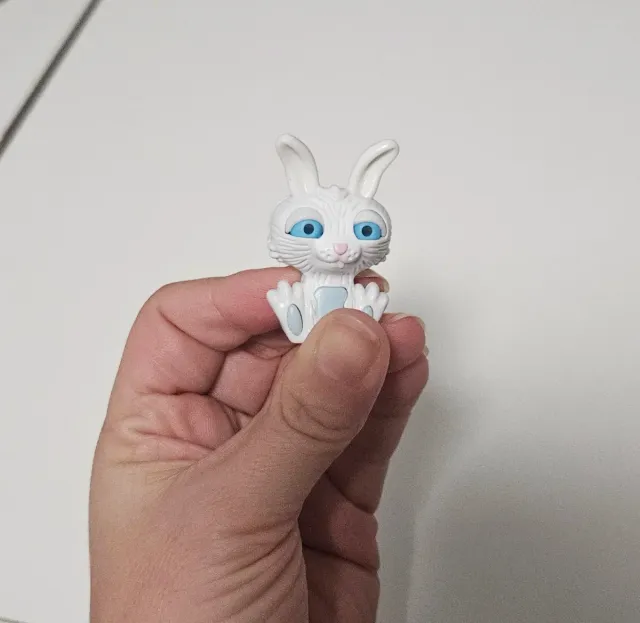 Figura Huevo Kinder Conejo Blanco