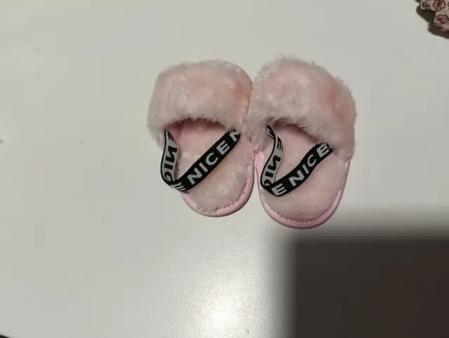 Pantuflas bebé rosa talla 11