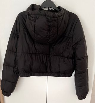 Piumino corto Tommy Jeans con cappuccio