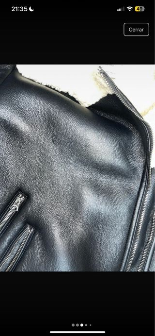 Chaqueta borrego Bershka negra y blanca