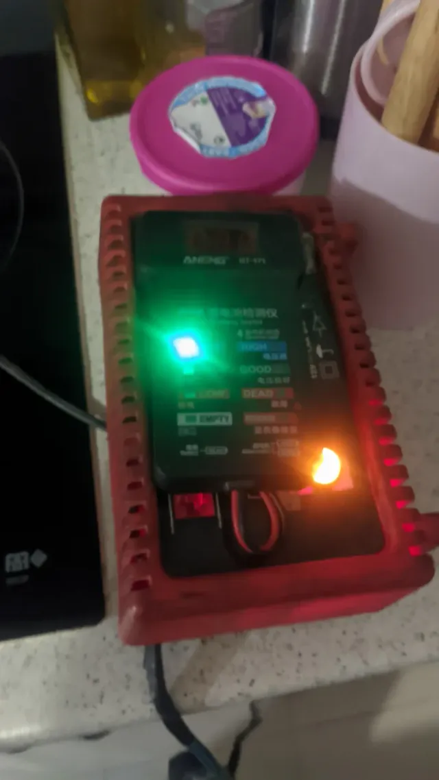 Cargador Baterías 12V Einhell