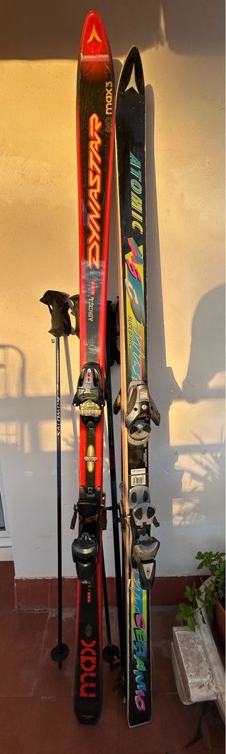 Esquís Dynastar 190cm y Atomic 185cm