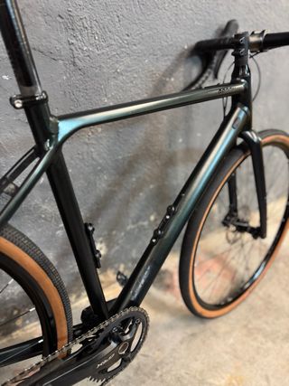 Bicicleta Gravel Negra Radon Regard 