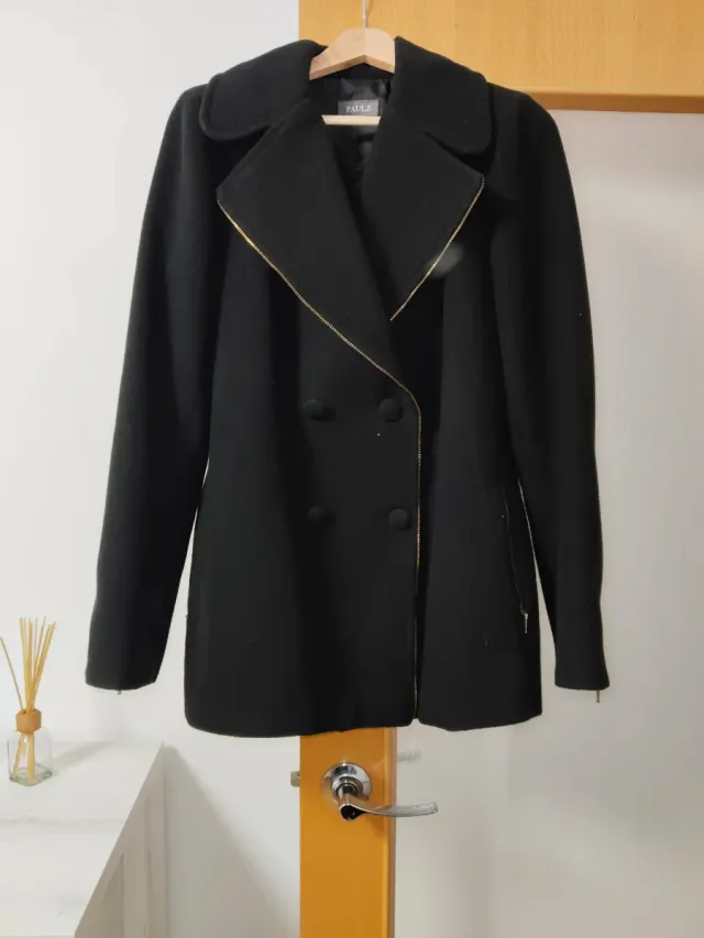 Abrigo negro Paula's Choice Talla M