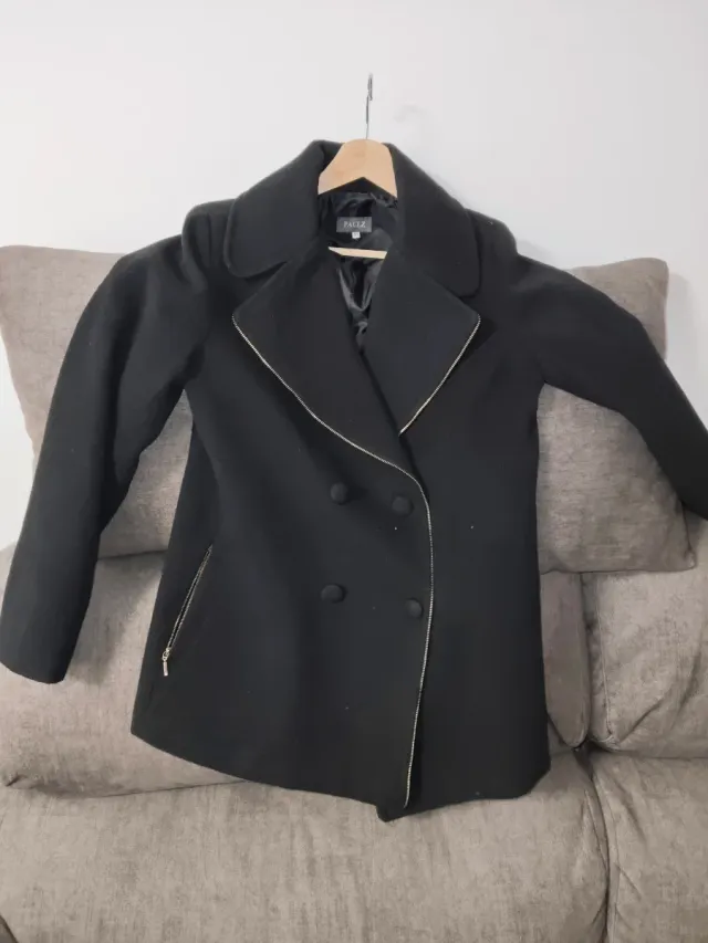 Abrigo negro Paula's Choice Talla M
