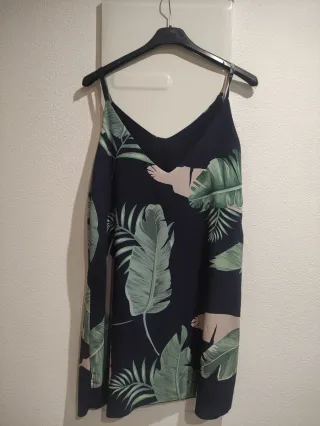 Vestido corto verano estampado hojas