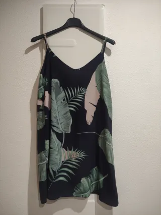 Vestido corto verano estampado hojas