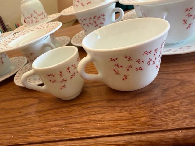 Juego de 12 tazas de porcelana