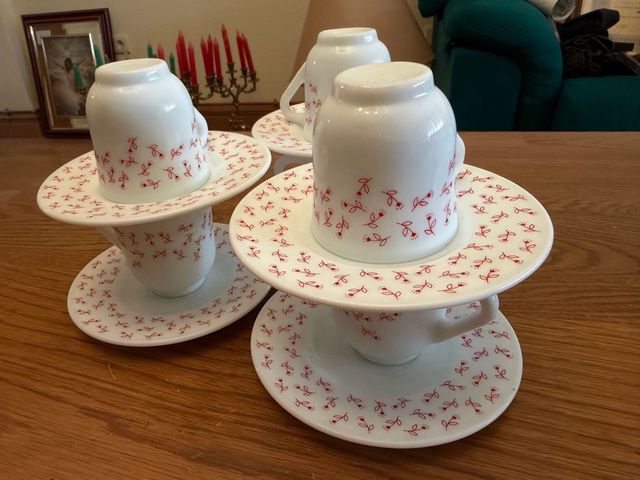 Juego de 12 tazas de porcelana