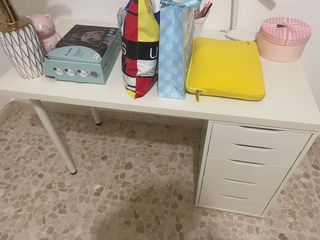 Mesa grande blanca