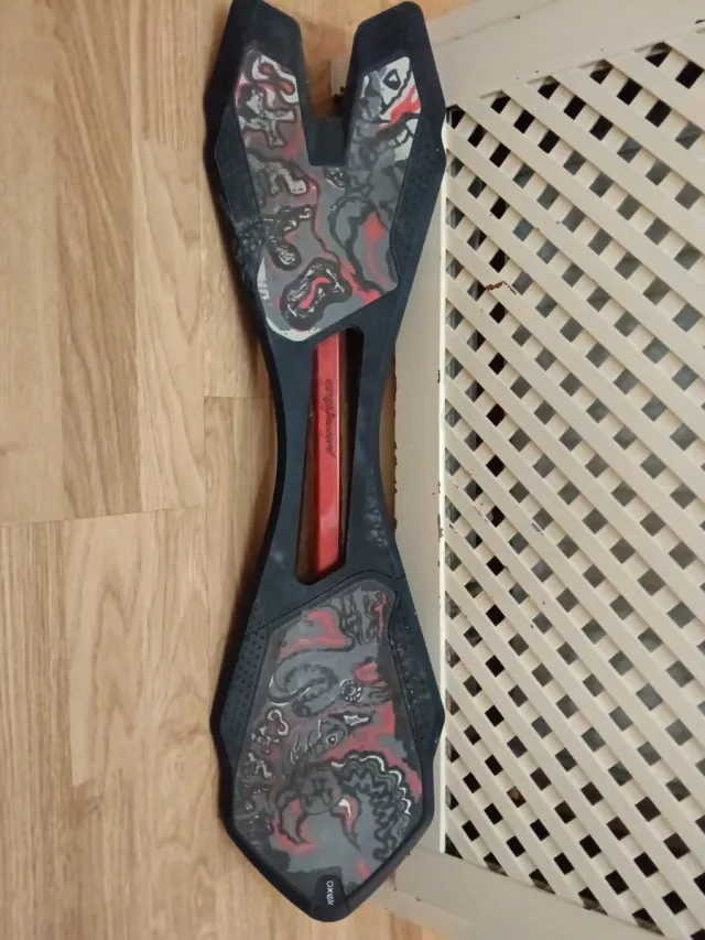 Skate Waveboard Negro con Diseño