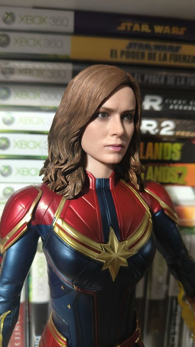 Capitana Marvel Hot Toys