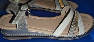 Sandalias doradas N41