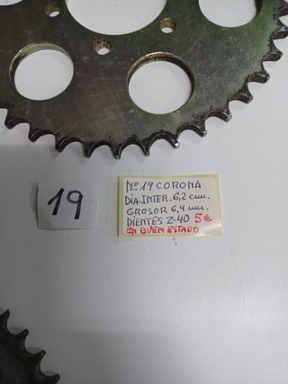Lote 3 Coronas Varias Ref.22195