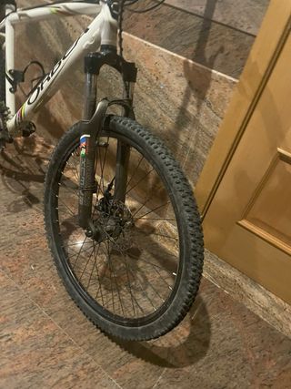 Bicicleta Orbea Carretera/Montaña
precio negociabl