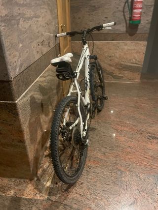Bicicleta Orbea Carretera/Montaña
precio negociabl