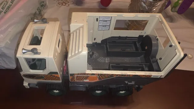 Camión de Juguete tipo Autocaravana