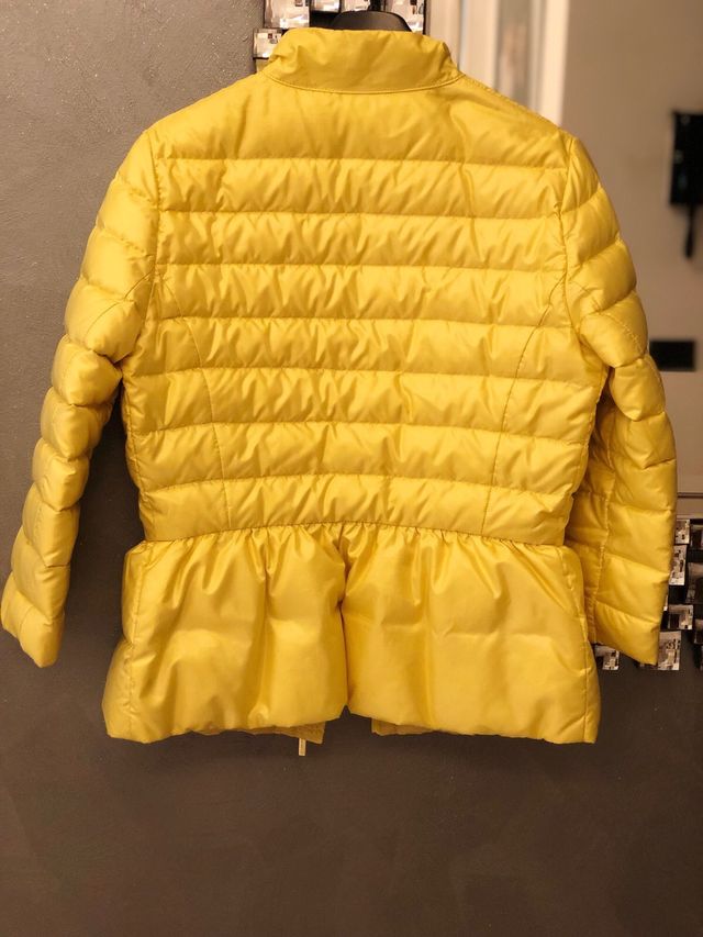 Piumino Elisabetta Franchi giallo