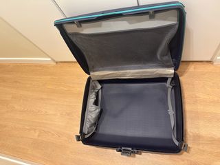 Maleta Samsonite Rígida con Ruedas 
