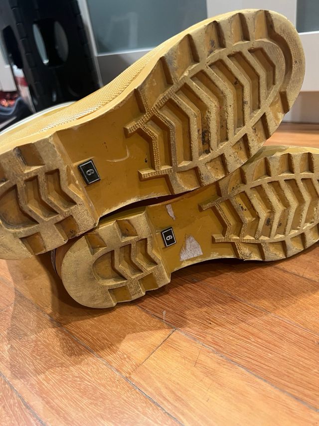 Botas de agua Tommy Hilfiger amarillas y negras