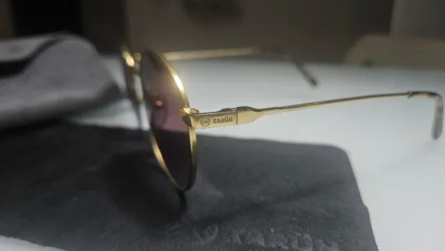 Gafas de sol Karün doradas y rosas