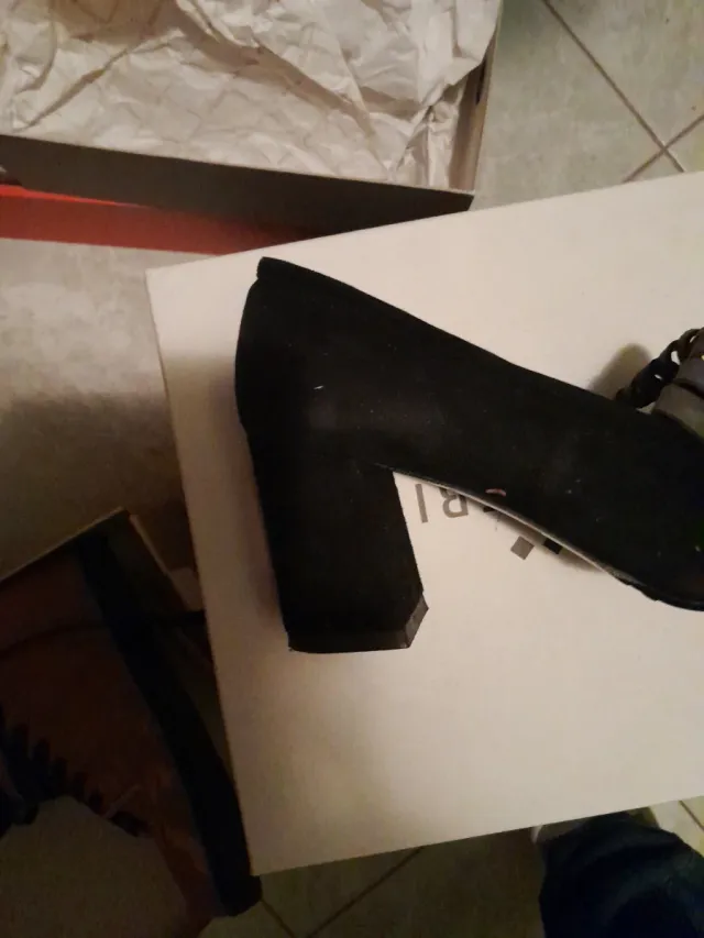 Scarpe donna CafèNoir tacco basso