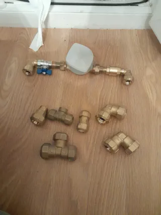 Contador agua y accesorios latón