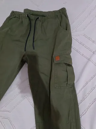 Pantalón cargo verde