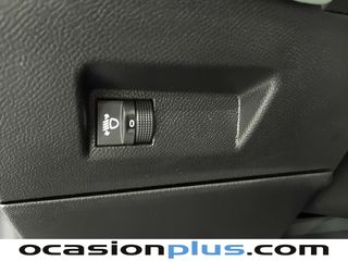 Lancia Ypsilon Hybrid 74 kW (100 CV)