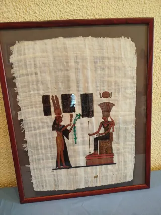 Antiguo papiro egipcio enmarcado